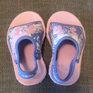 Lightly worn under armour girls sandals